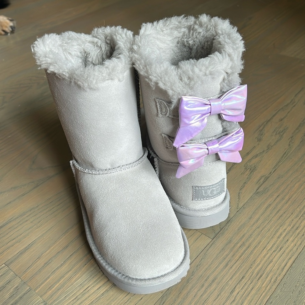 UGG • Kids’ Bailey Bow Iridescent Boots